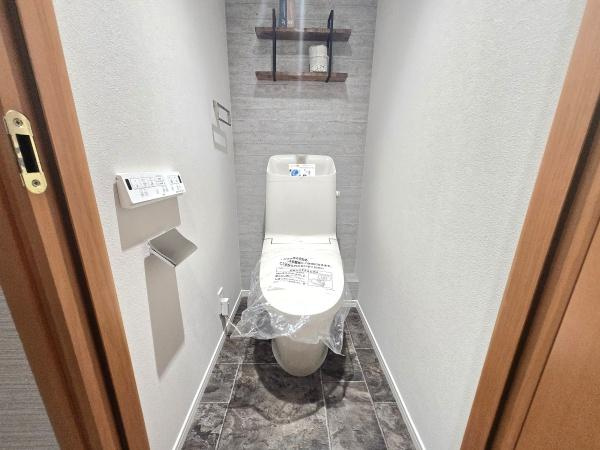 マイキャッスル大口駅前のトイレ|清潔感のある内装のすっきりとしたデザインのトイレです。
水周りが綺麗だと安心ですね。
