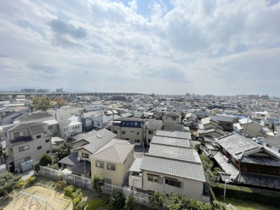 【その他】 | コスモ初芝 | 10階建て7階からの景色♪西向きバルコニー！