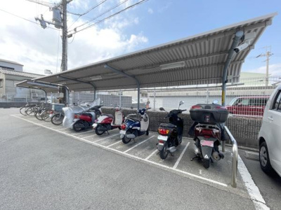 【その他共用部分】 | コスモ初芝 | ゆとりのある駐輪場・バイク置場になってます！