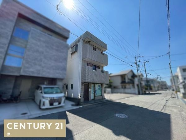 和歌山市南五兵衛丁　中古戸建の前面道路含む現地写真