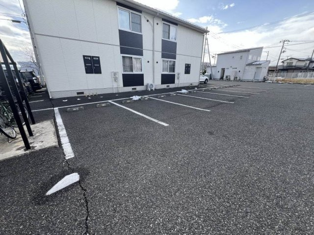 パディ・ヴィレッジ Ｃの駐車場