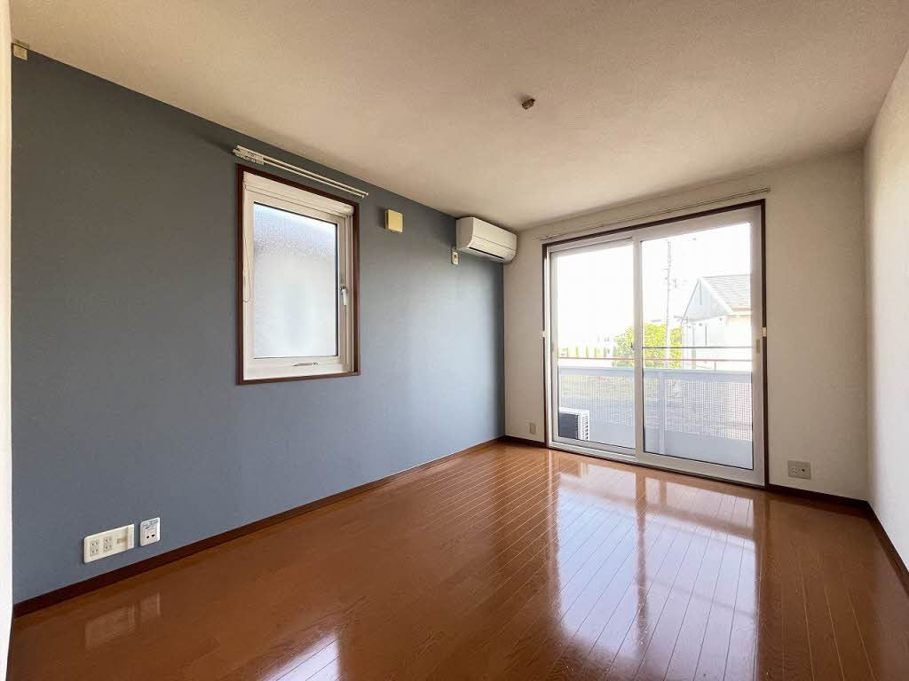 パディ・ヴィレッジ Ｃの居間・リビング