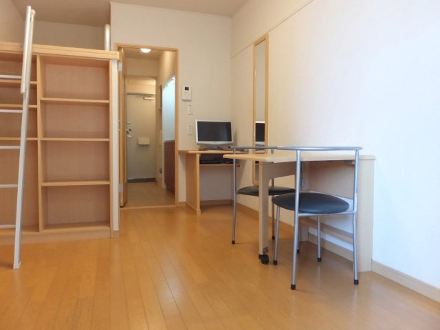 レオパレスフルリールの寝室