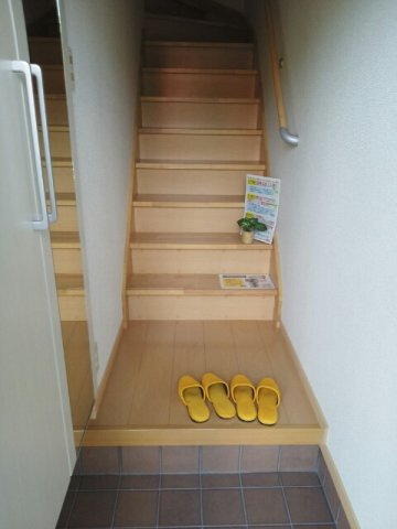 グリーンハイツ鷹取の玄関