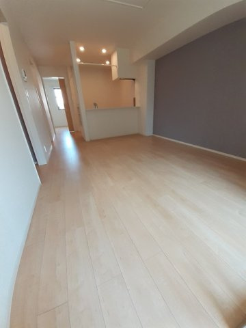 アウローラ弐番館の居間・リビング