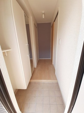 アウローラ弐番館の玄関