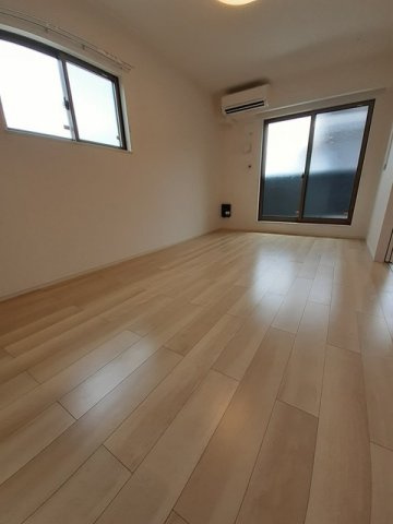 フランフラワーＢの居間・リビング