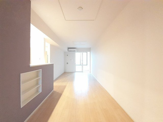富山市八尾町福島６丁目のアパートの居間・リビング