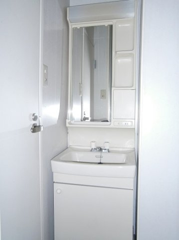 レオパレスサンライズⅡの内装|独立洗面台