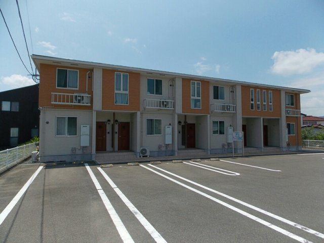 ファミール旭ヶ丘Ｃの外観