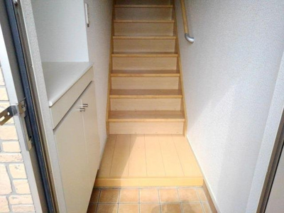 【玄関】 | クローバーハイツ本城