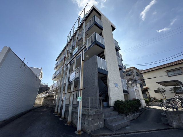 レオパレスくるみの外観