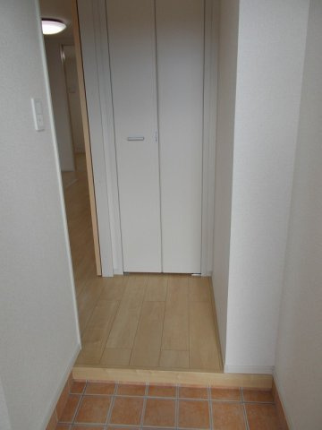 プリメイロＤの玄関