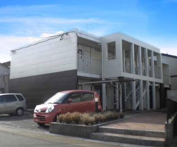 レオパレス五才美の外観