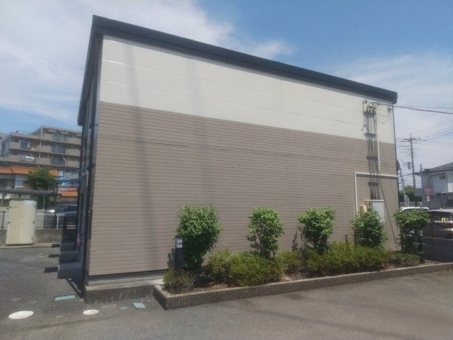 レオパレス彩参番館の外観