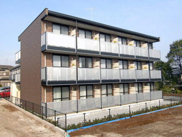 レオパレスシティーＣの外観