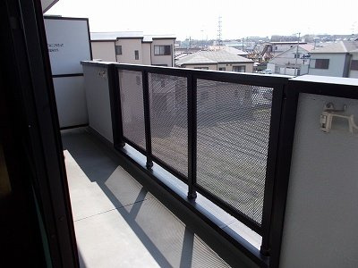 シェリール河崎２のバルコニー
