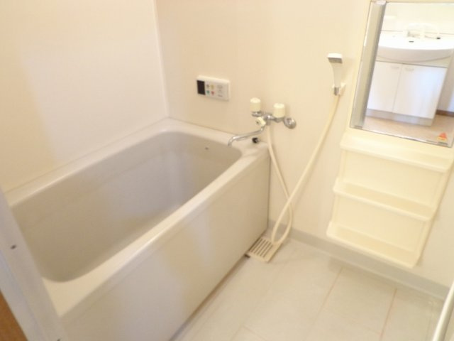 シェリール河崎２の浴室