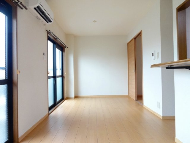 シェリール河崎２の内装