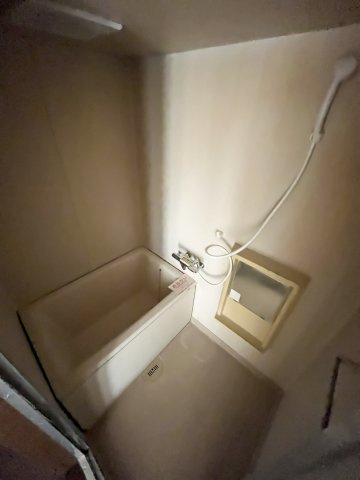 メゾンドールの浴室|イメージ205号室の写真
