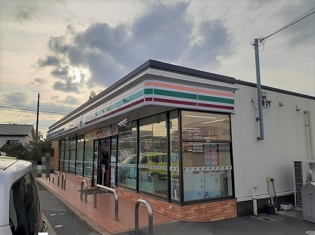 レディーバード　Ⅱの周辺|セブンイレブン 八街榎戸駅前店まで1300m