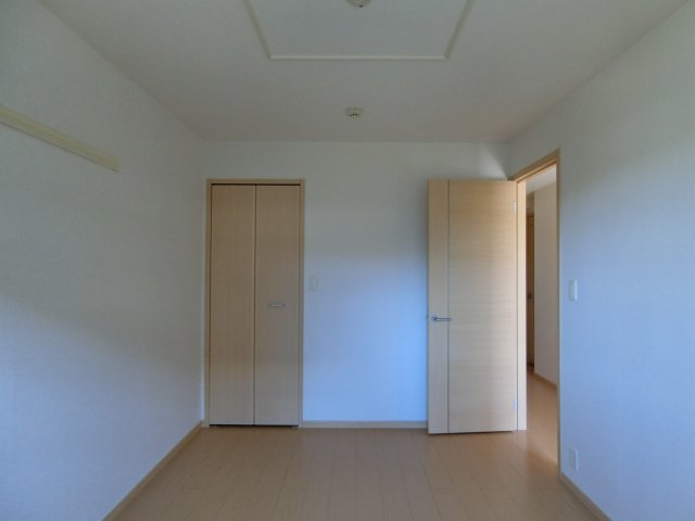 ユニゾン　彩の洋室