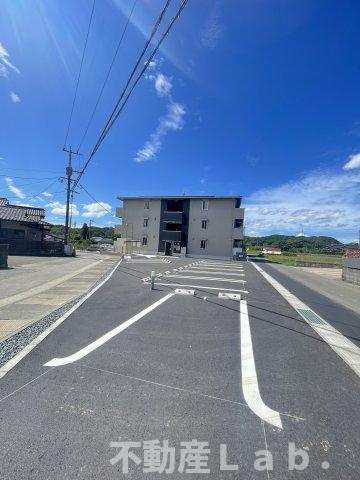 セレブ天草　A棟の駐車場