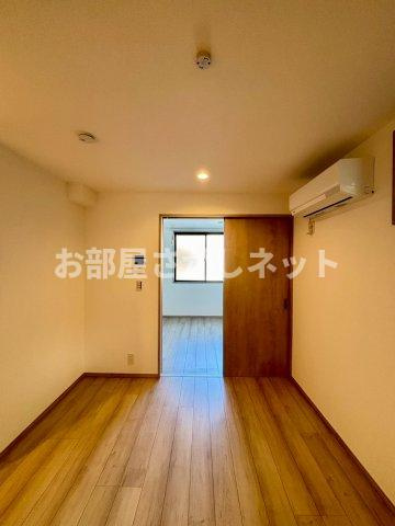 グレイスウィング【おとり物件なし】#学生・社会人にオススメ！初期費用分割払いOK！の居間・リビング