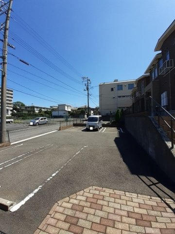 プラシードＫ　Ａの駐車場