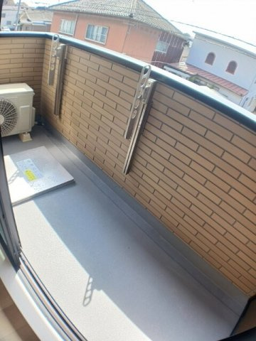 クラール中市　Ａのバルコニー
