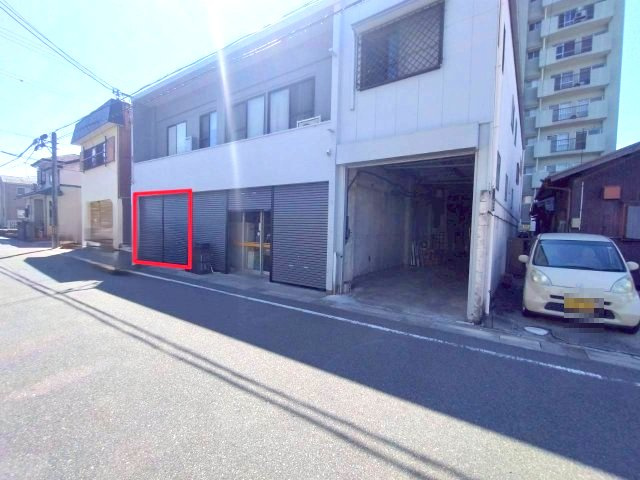 矢作町西林寺　貸店舗の外観