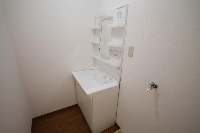 DUPLEX 国王30Aの洗面所