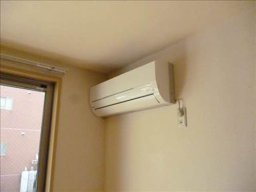 ネッカーの設備