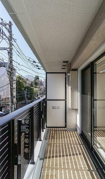 【バルコニー】