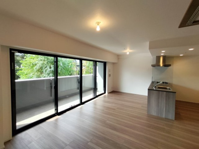 【居間・リビング】 | プレシス千葉みなとベイフロント | 居間です