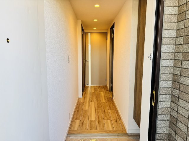 ネオハイツ八王子明神町の玄関|～内装フルリノベ済の住戸です～