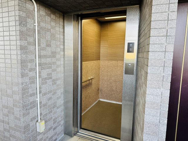 ネオハイツ八王子明神町のその他共用部分|～エレベーター付き～