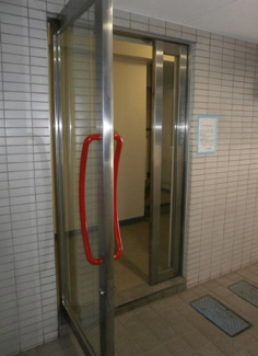 【エントランス】