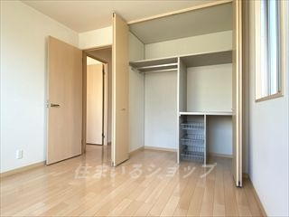 アストーレの寝室|大型クローゼットあり