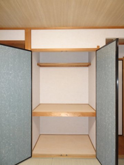 【収納】 | 川西市丸山台3丁目　中古一戸建て