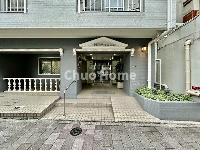ノバ浅草のエントランス|【エントランス】マンションのエントランスは、その物件の印象を決める、顔とも言える場所です。毎日通る場所ですからきれいなのが一番です。