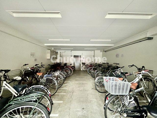 ノバ浅草の駐輪場|【自転車置き場】最新の空き状況や費用などの詳細は担当スタッフまでお問い合わせください。