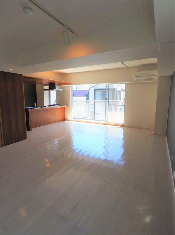 レジディア北新宿の画像