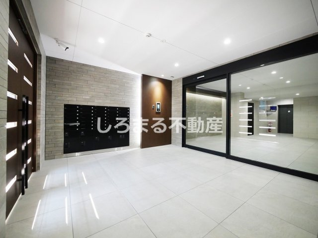 Ａｌｉｖｉｓ新町のエントランス