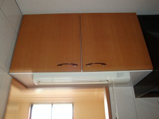 ヒーリングパレスのキッチン|キッチン吊り棚