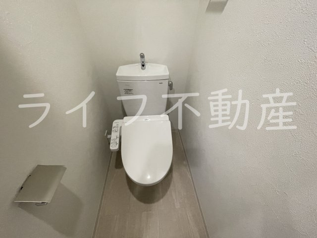 アドバンス大阪リーヴァのトイレ|コンパクトで使いやすいトイレです