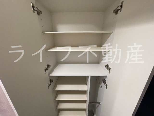 アドバンス大阪リーヴァの収納|こまごまとしたものを収納できそうですね