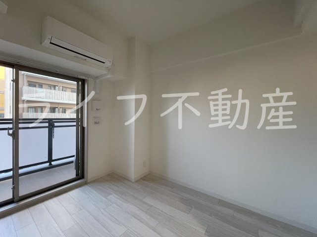 アドバンス大阪リーヴァの居間・リビング|ゆったり過ごせる居間です