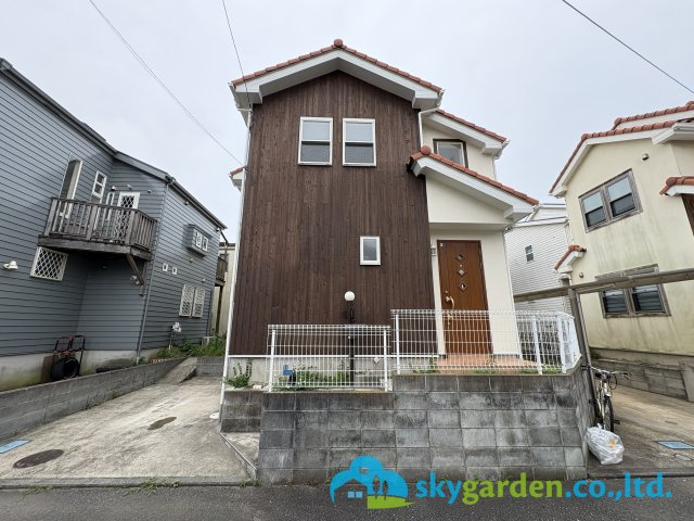 藤沢市鵠沼海岸５丁目　中古戸建　全１棟の外観