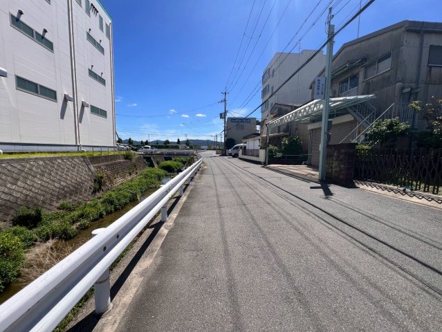 平川広田の周辺